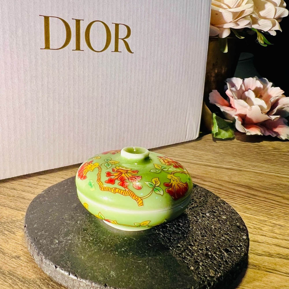 Del Prado Green and Red Decorative Round Trinket Box